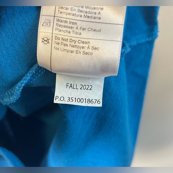 Carhartt Loose Fit Short Sleeve T-Shirt Pocket Blue Size M (8-10) EUC - Picture 8 of 9